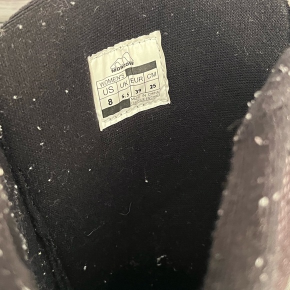 Morrow snowboard boots. Women size 8. Used. Cleaned and sanitized. - Picture 7 of 11